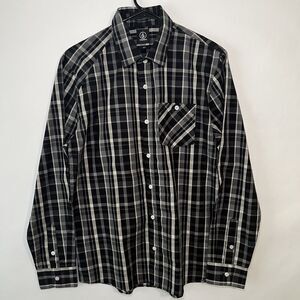 VOLCOM Classic Fit Button Up Shirt Mens Size M Medium Long Sleeve Plaid Black